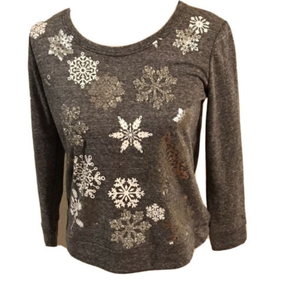 Style & Co grey pull over snowflake top PXL